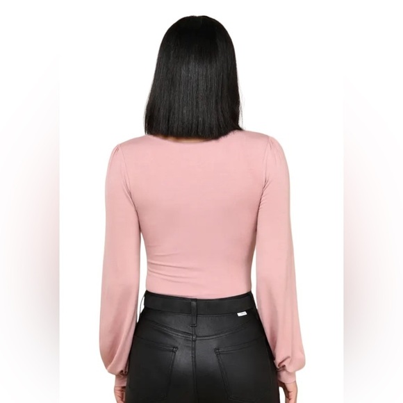 Lulu's Kaylene Blush V-Neck Balloon Sleeve Bodysuit - Picture 4 of 12